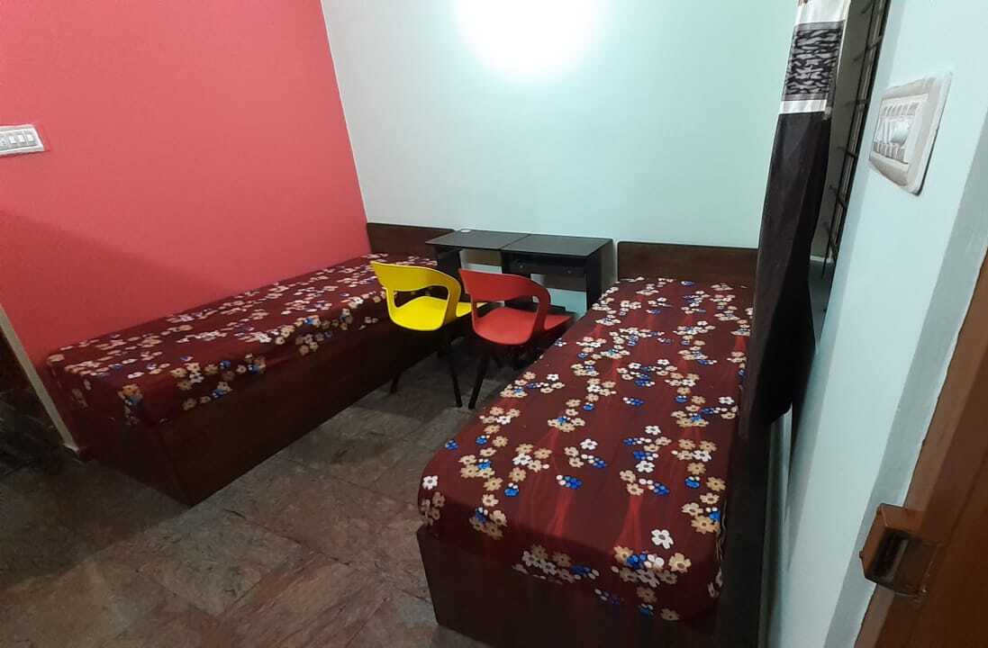 Shared kitchen available at Drift House