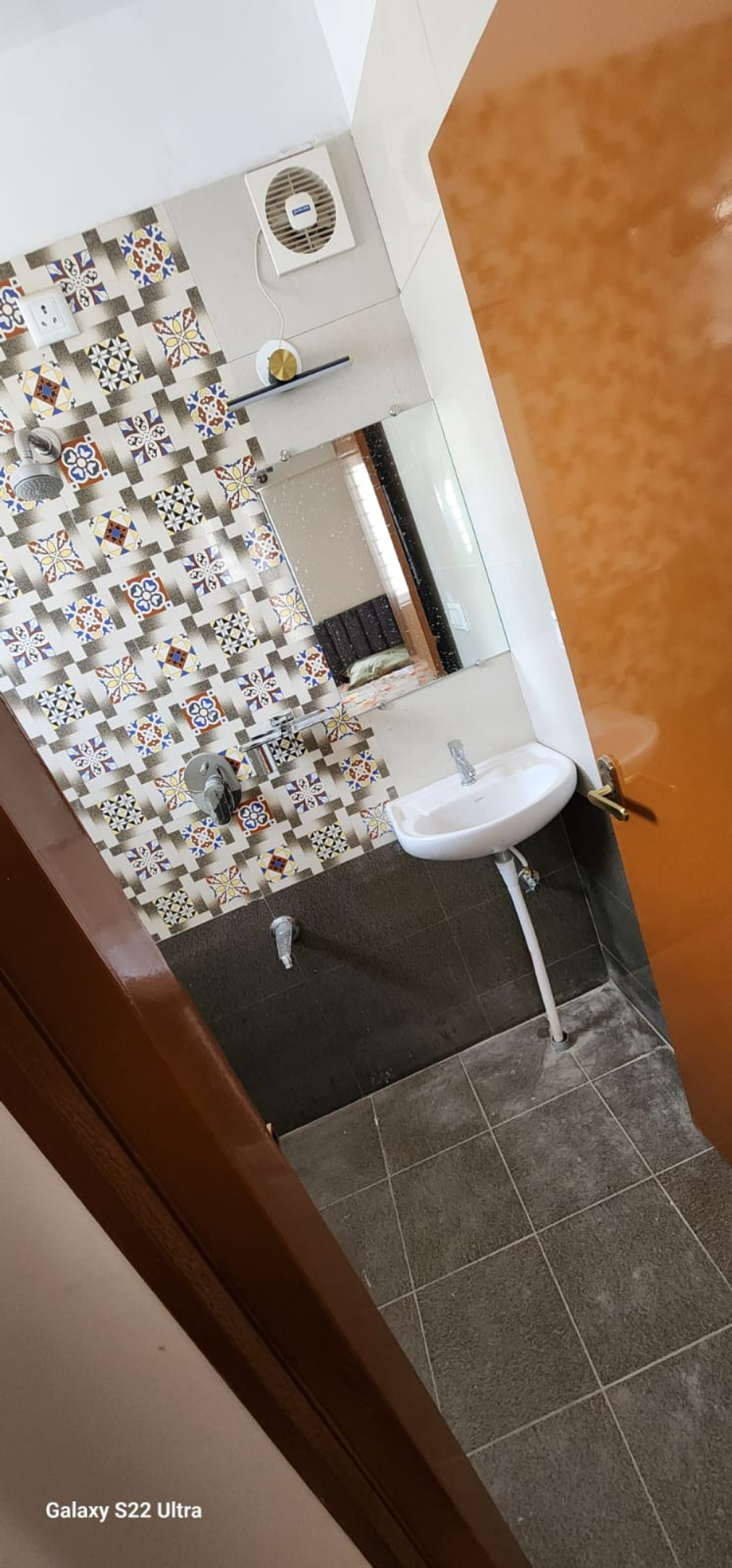 Spacious common area at Ivory House