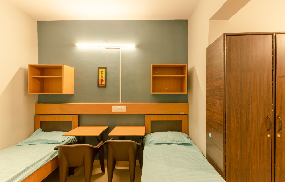 High-quality furnished room at Pelagia Paradise PG near Christ University